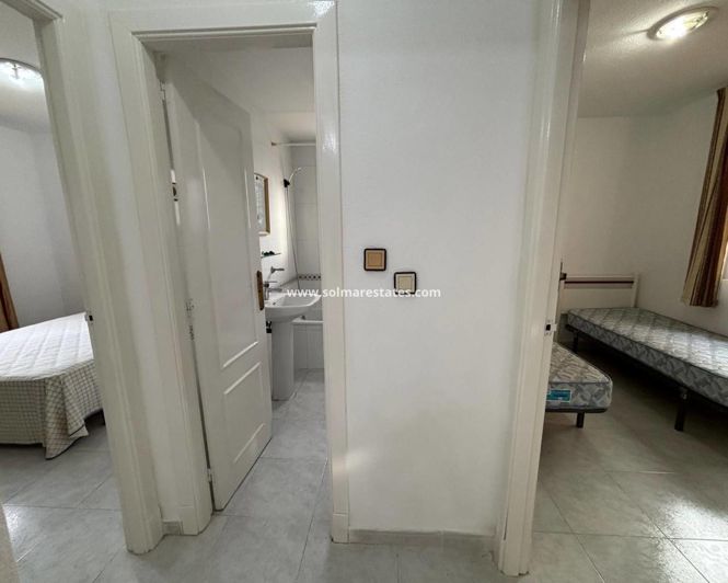 Image No.25-Appartement de 2 chambres à vendre à Torrevieja