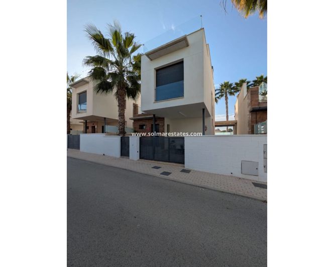 Image No.34-Villa de 3 chambres à vendre à Cabo Roig