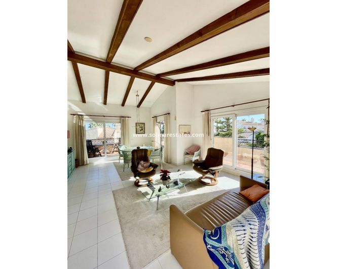 Image No.21-3 Bed Villa for sale