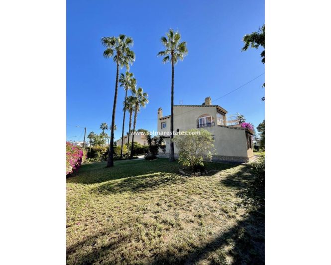 Image No.35-3 Bed Villa for sale