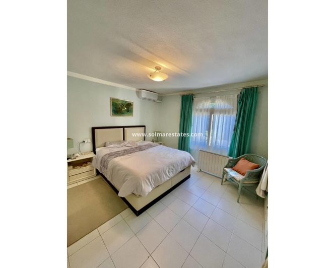 Image No.5-3 Bed Villa for sale