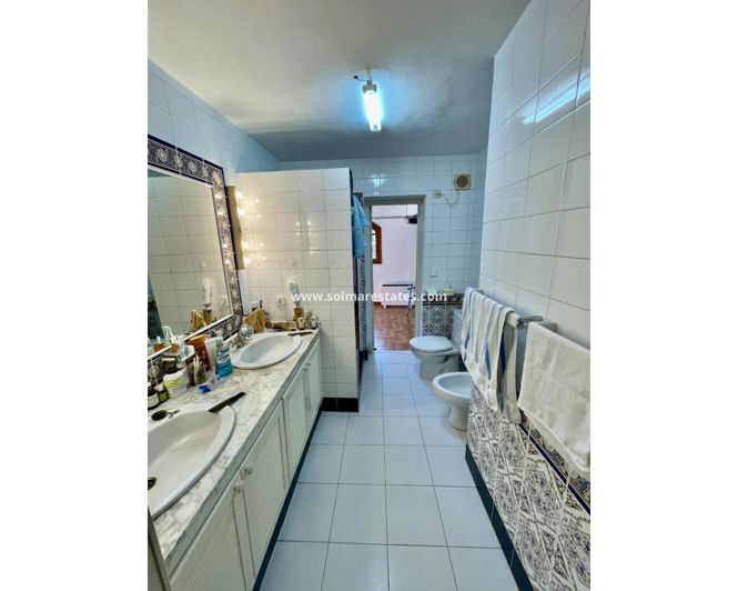 Image No.6-3 Bed Villa for sale