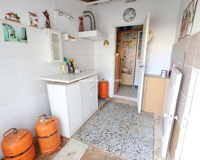 Image No.16-3 Bed House for sale