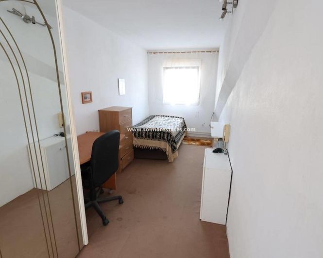 Image No.20-3 Bed House for sale