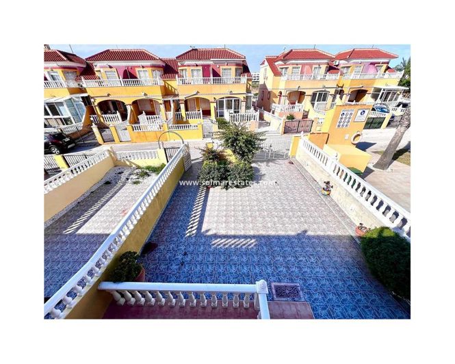 Image No.25-2 Bed House for sale