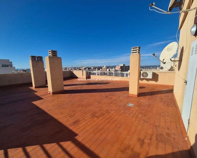 Image No.15-2 Bed Apartment for sale