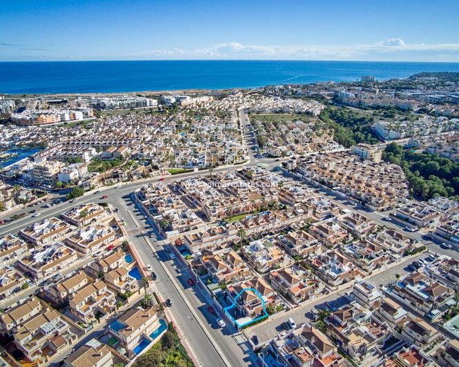 Image No.6-3 Bed Quad for sale