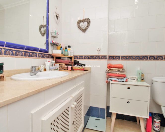 Image No.12-2 Bed Apartment for sale