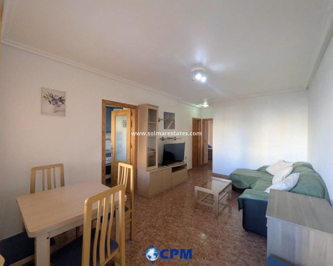 Image No.2-Appartement de 2 chambres à vendre à Los Altos