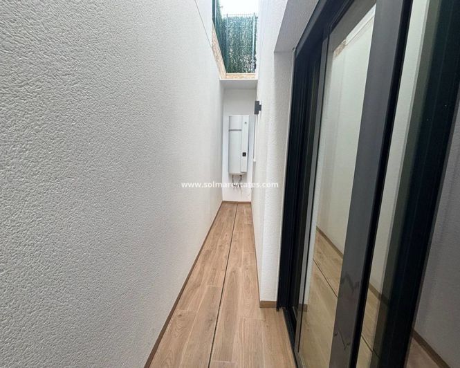 Image No.19-4 Bed Villa for sale