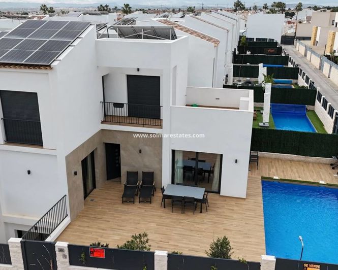 Image No.39-4 Bed Villa for sale