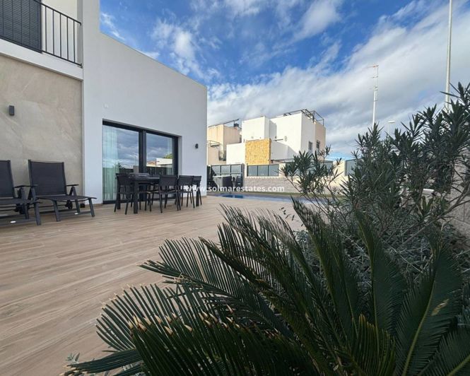 Image No.40-4 Bed Villa for sale