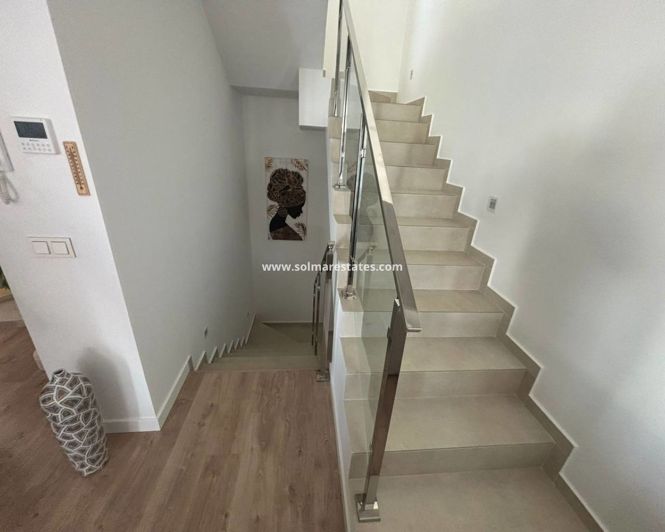 Image No.9-4 Bed Villa for sale