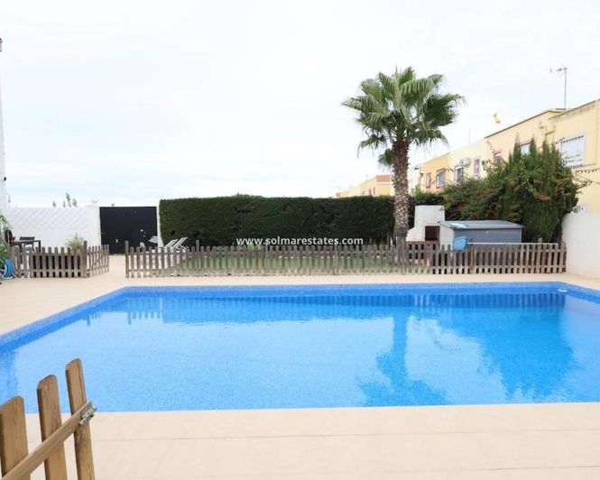 Image No.19-3 Bed Apartment for sale