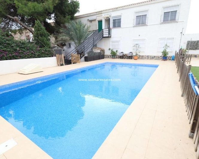 Image No.22-3 Bed Apartment for sale