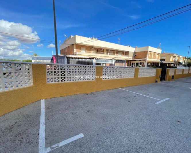 Image No.21-Appartement de 1 chambre à vendre à Punta Prima