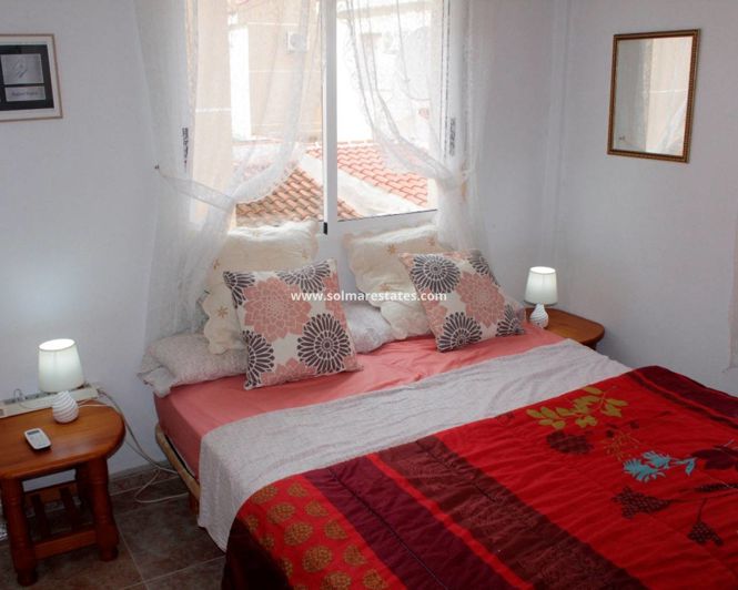 Image No.15-4 Bed House for sale