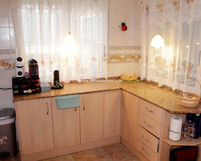 Image No.9-4 Bed House for sale