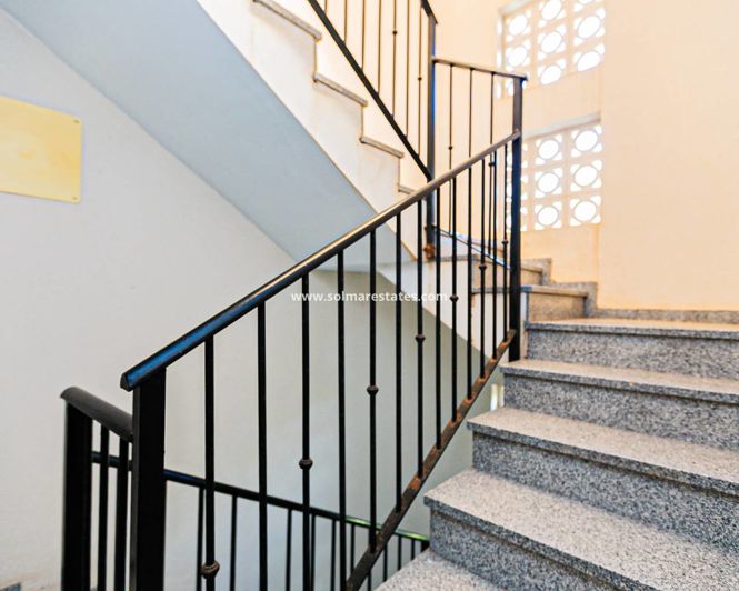 Image No.46-2 Bed Apartment for sale