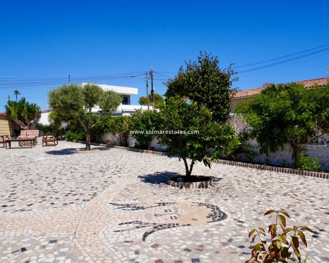 Image No.47-5 Bed Villa for sale