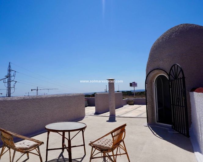 Image No.6-5 Bed Villa for sale