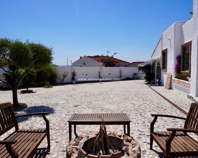 Image No.8-5 Bed Villa for sale