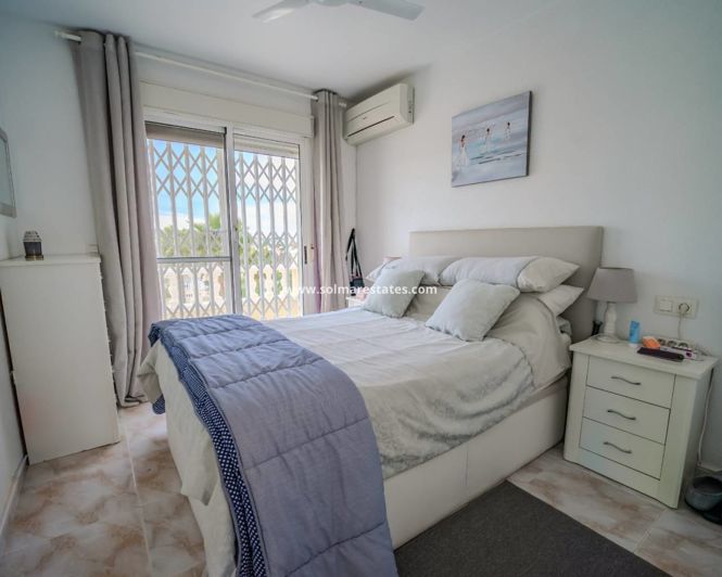 Image No.17-3 Bed House for sale