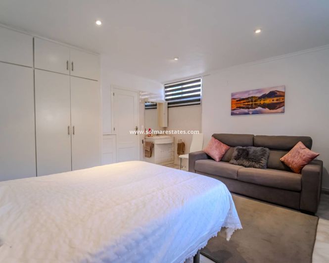 Image No.27-3 Bed House for sale