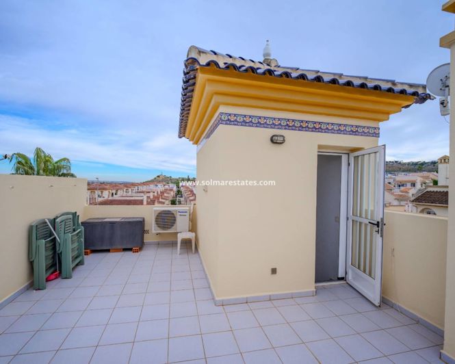 Image No.30-3 Bed House for sale