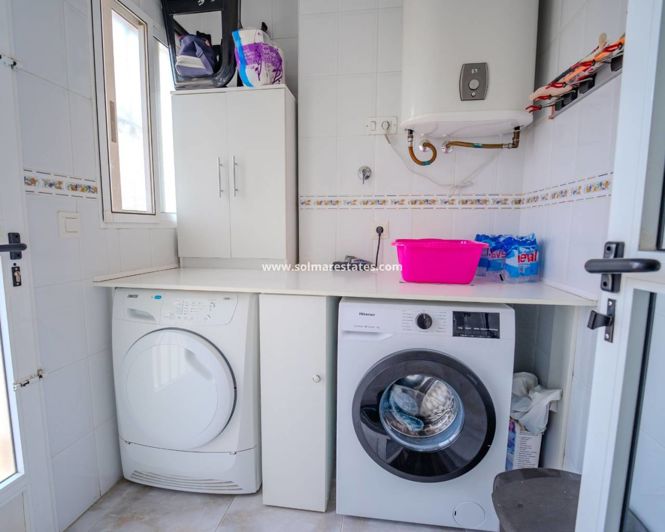 Image No.39-3 Bed House for sale