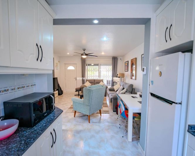 Image No.7-3 Bed House for sale