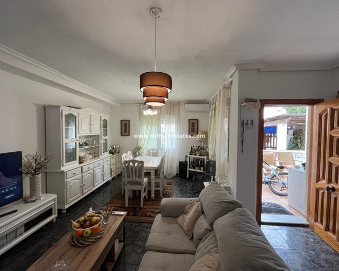 Image No.40-3 Bed House for sale