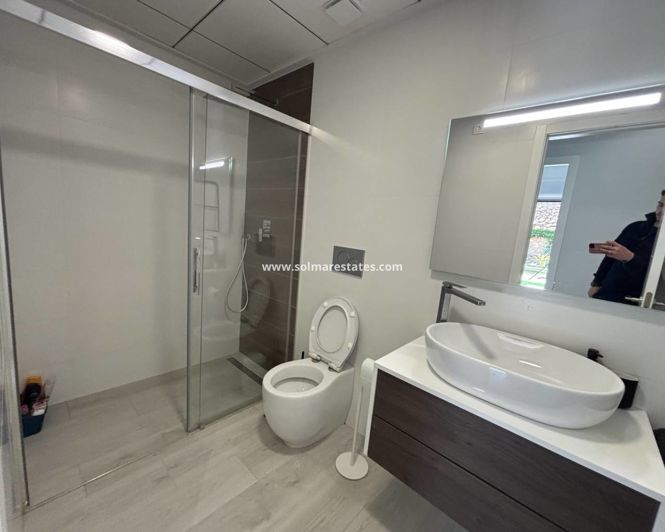 Image No.15-2 Bed Apartment for sale