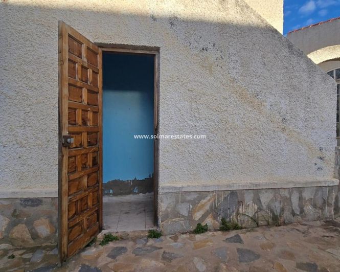 Image No.24-3 Bed Villa for sale