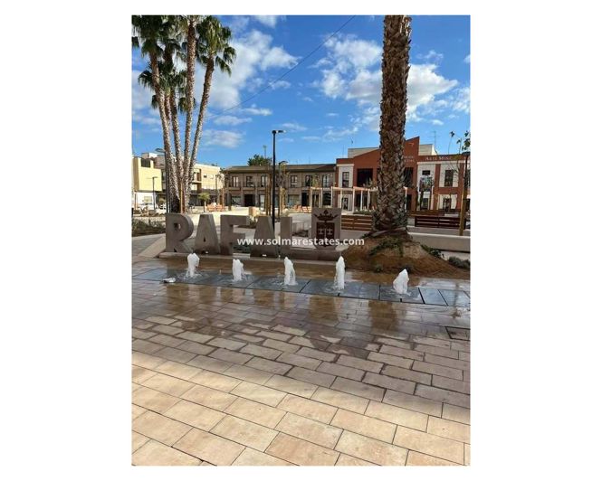 Image No.33-2 Bed Apartment for sale