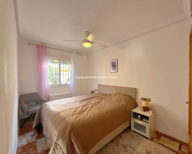 Image No.21-2 Bed Bungalow for sale