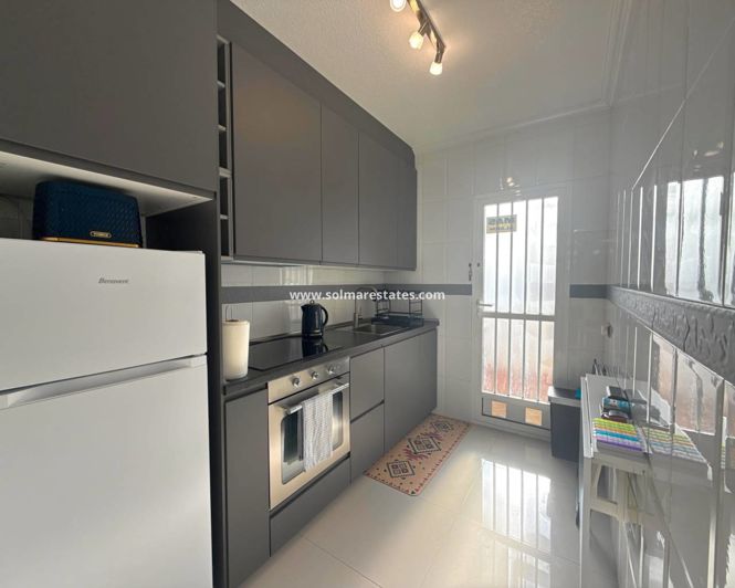 Image No.17-2 Bed Apartment for sale