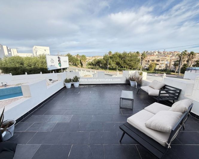 Image No.10-6 Bed Villa for sale