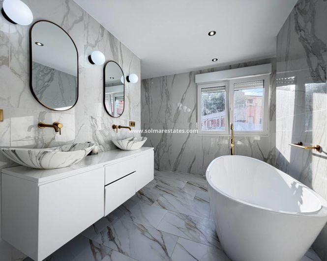 Image No.23-6 Bed Villa for sale