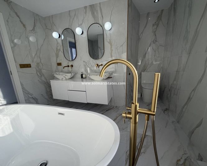 Image No.24-6 Bed Villa for sale