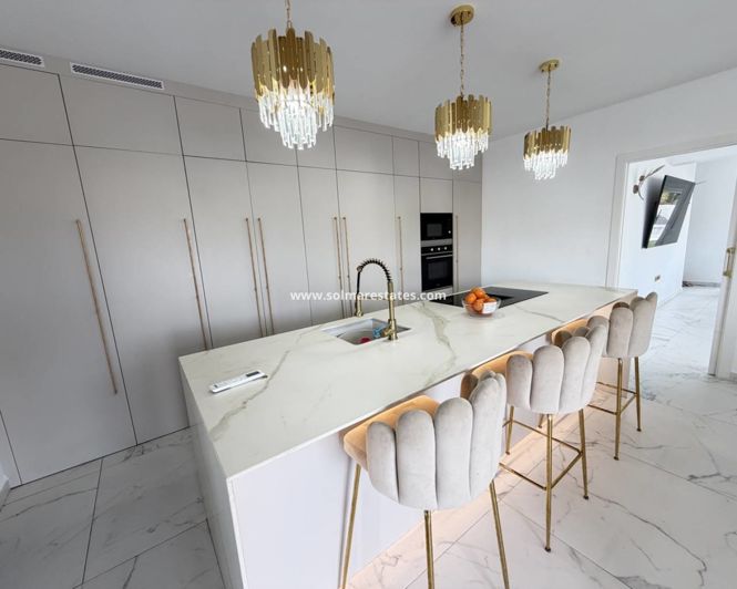 Image No.5-6 Bed Villa for sale