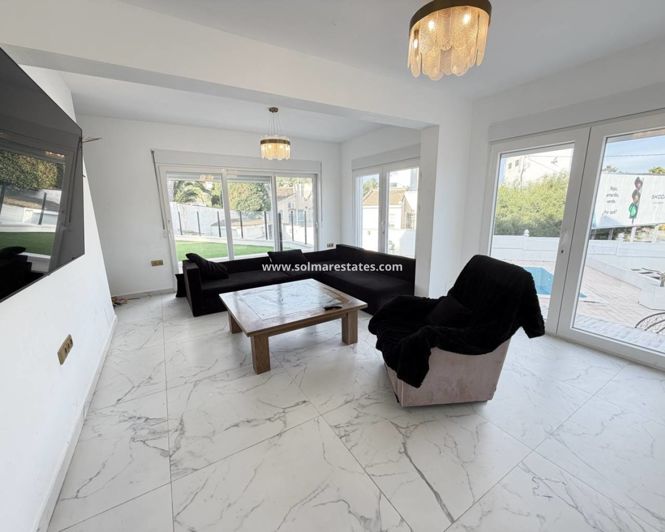 Image No.7-6 Bed Villa for sale