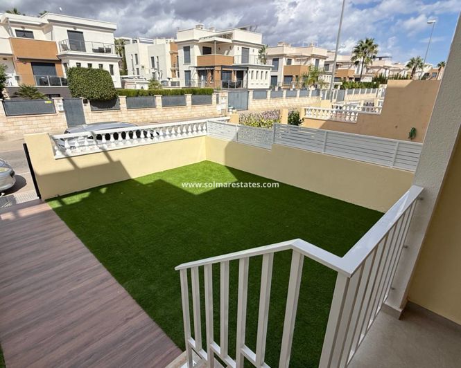 Image No.24-2 Bed Apartment for sale