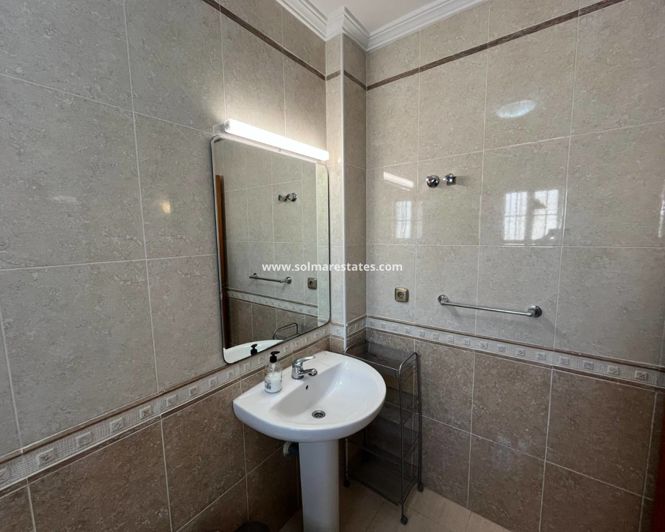 Image No.42-3 Bed Quad for sale