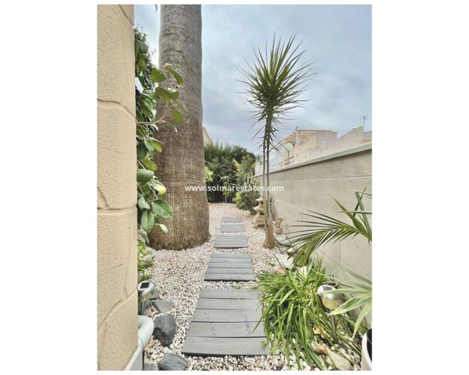 Image No.16-3 Bed Bungalow for sale