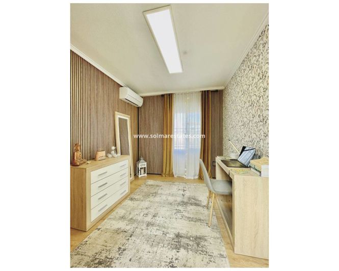 Image No.23-Quad de 3 chambres à vendre à Punta Prima
