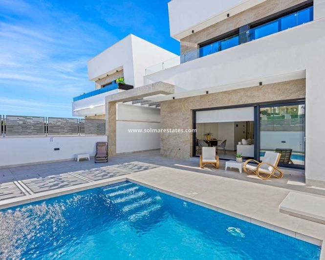 Image No.15-3 Bed Villa for sale