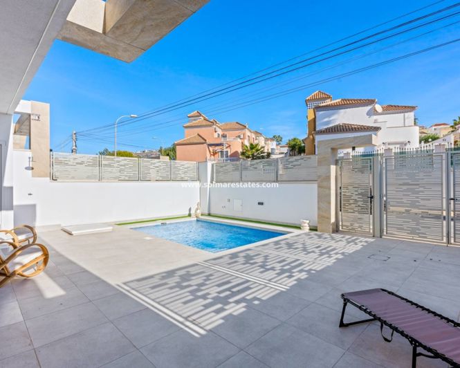 Image No.17-3 Bed Villa for sale