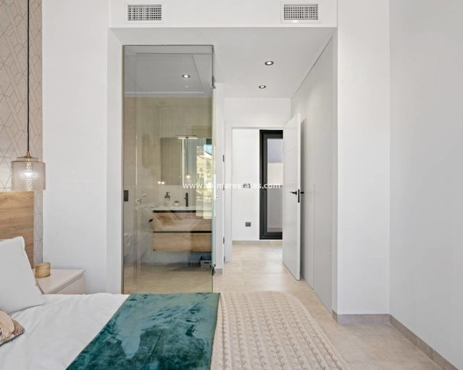 Image No.20-3 Bed Villa for sale