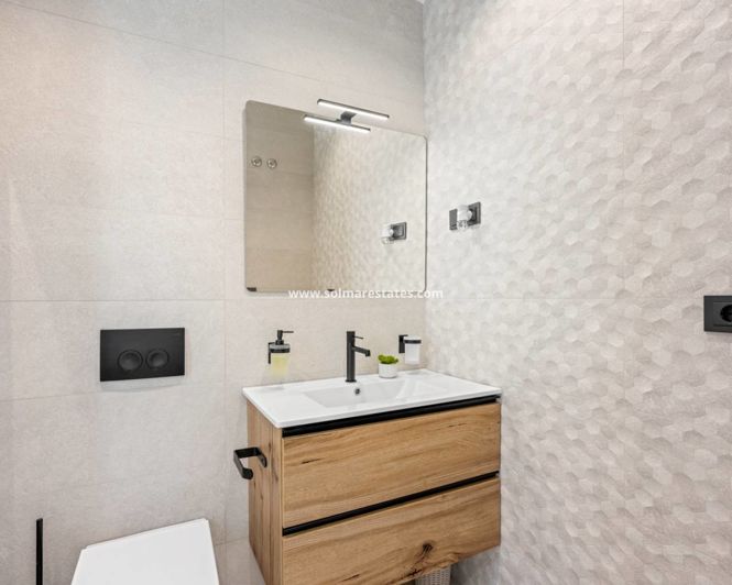 Image No.28-3 Bed Villa for sale